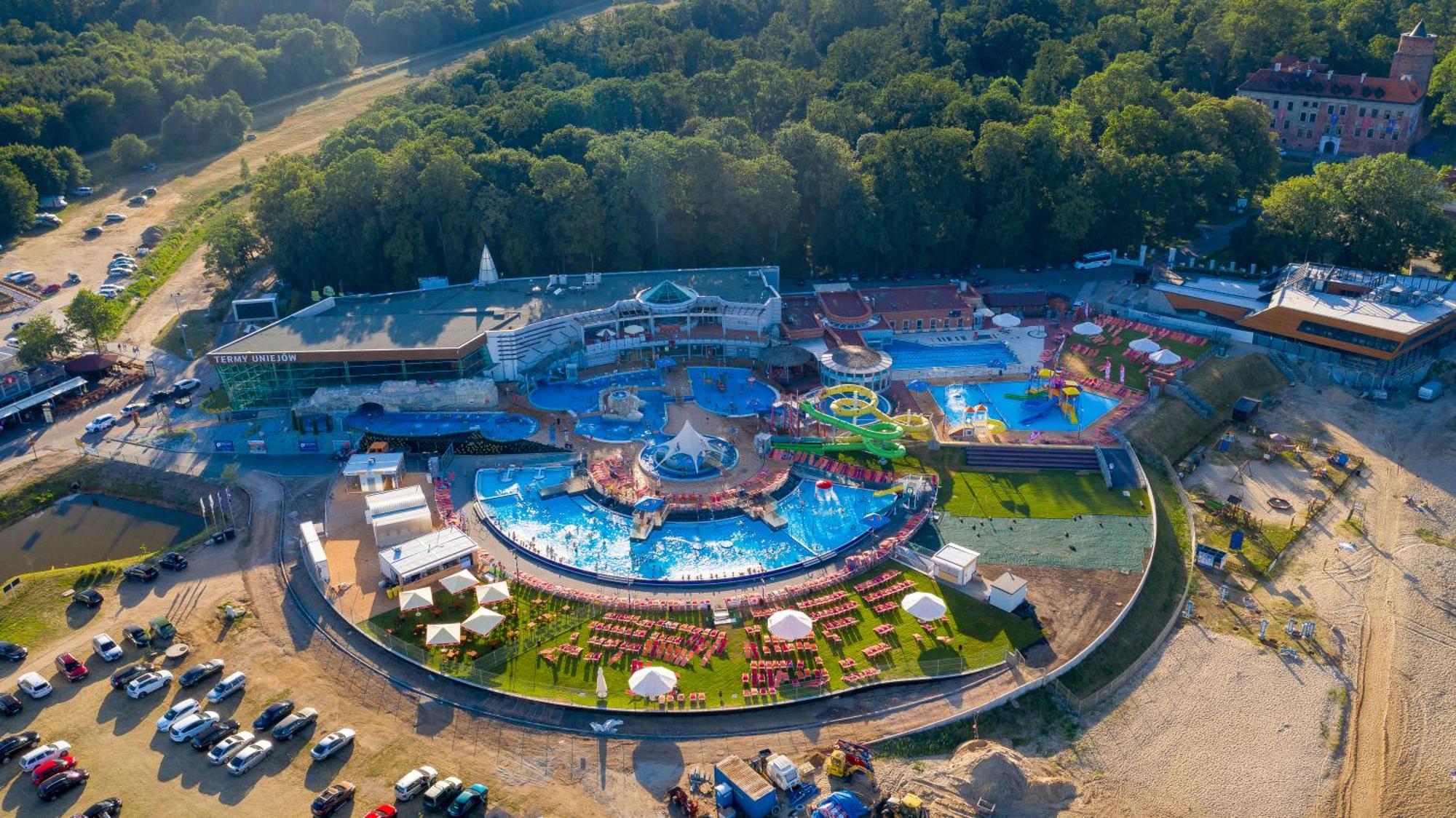 Aparthotel Dom Pracy Tworczej Uniejow Exteriér fotografie